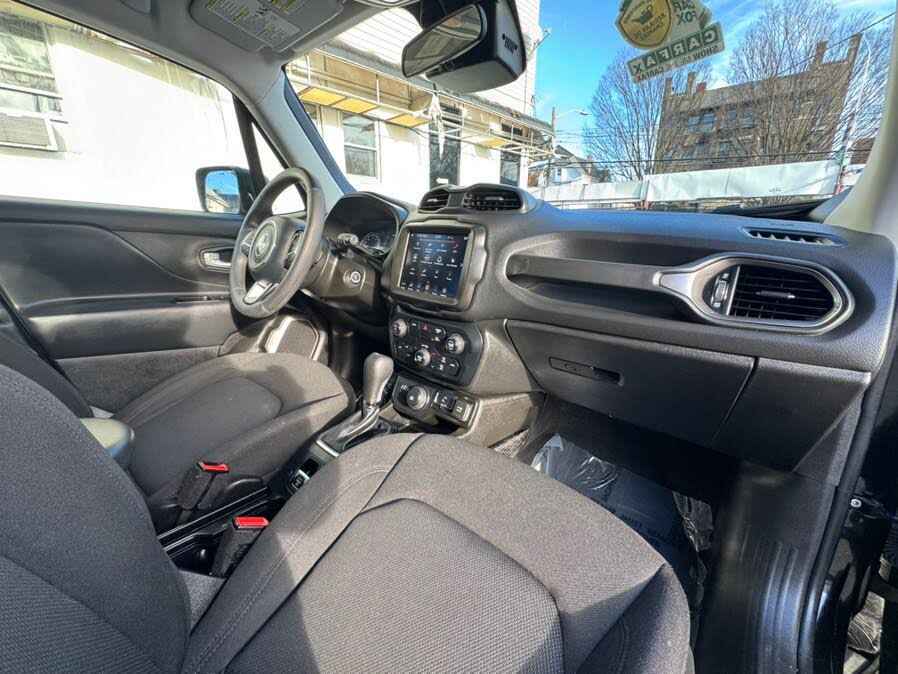 Vehicle view 27