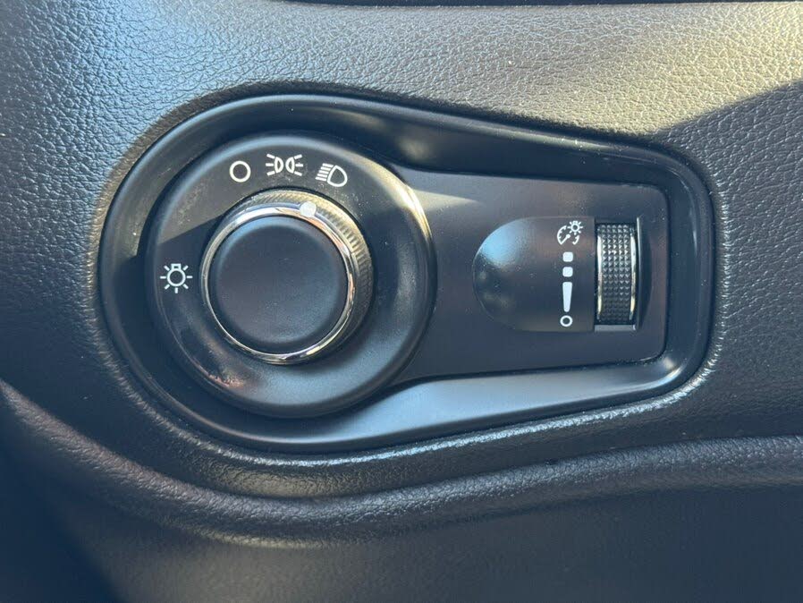 Vehicle view 8