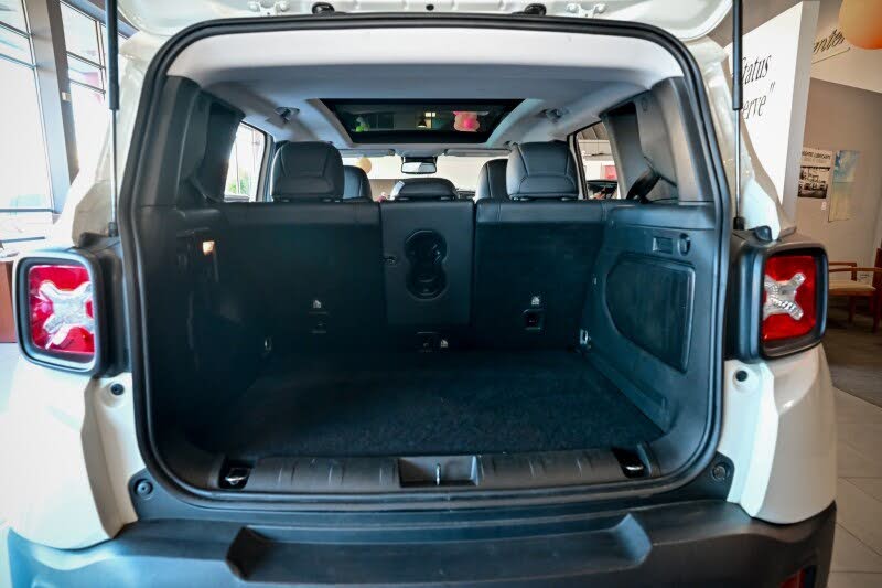 Vehicle view 19