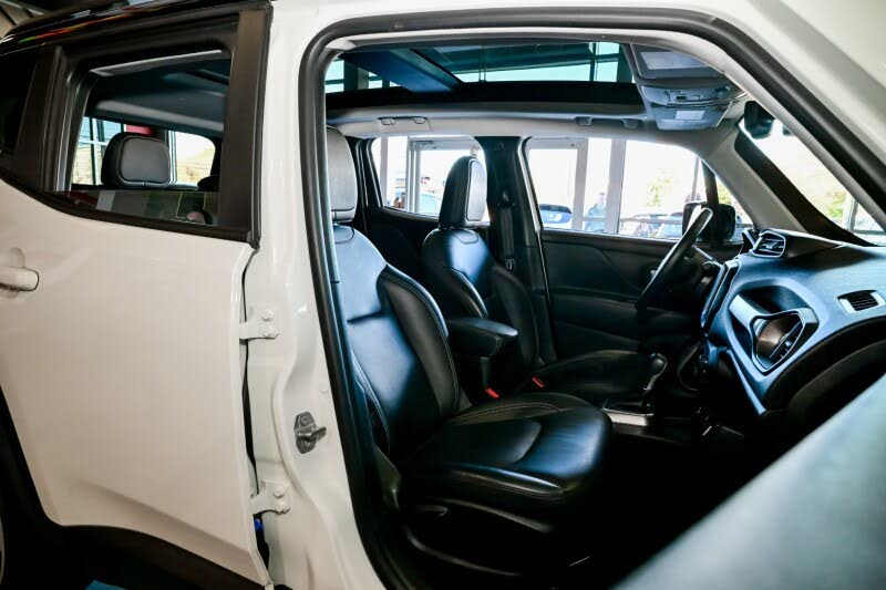 Vehicle view 25