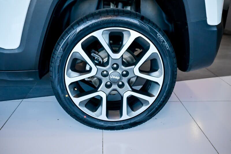 Vehicle view 45