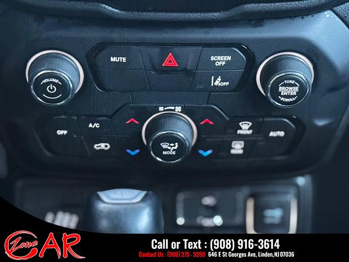 Vehicle view 25