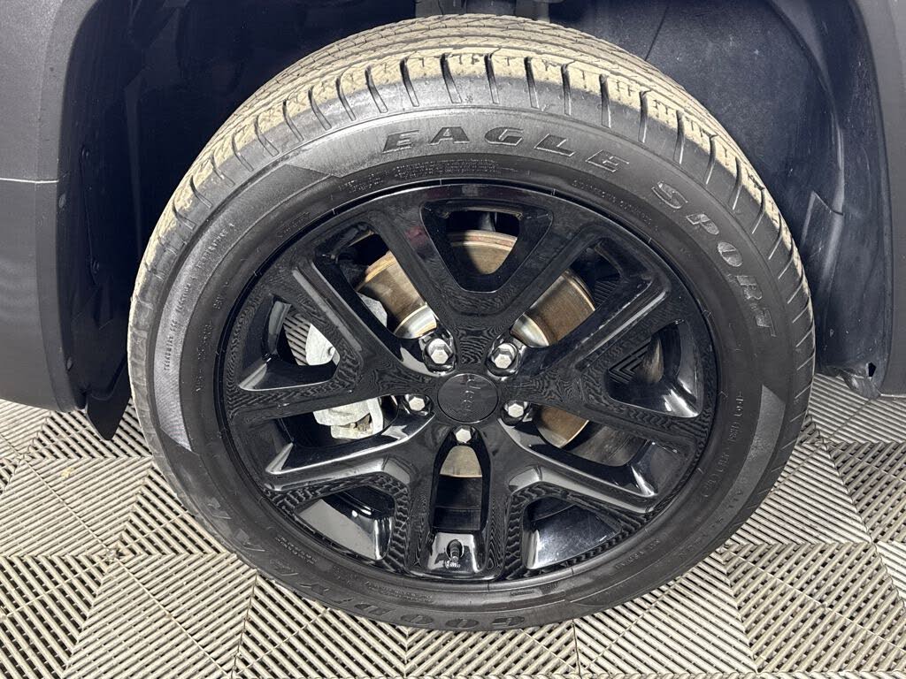 Vehicle view 13
