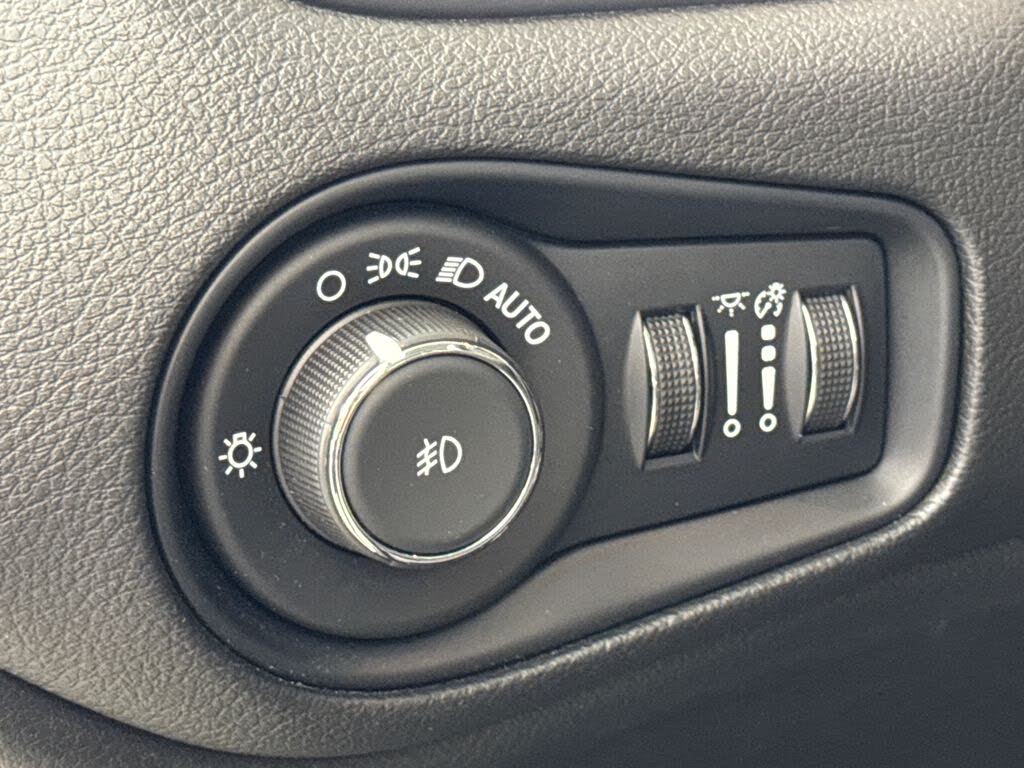Vehicle view 19