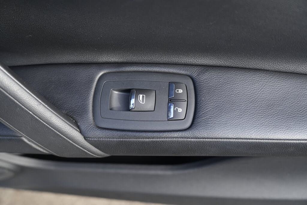 Vehicle view 35