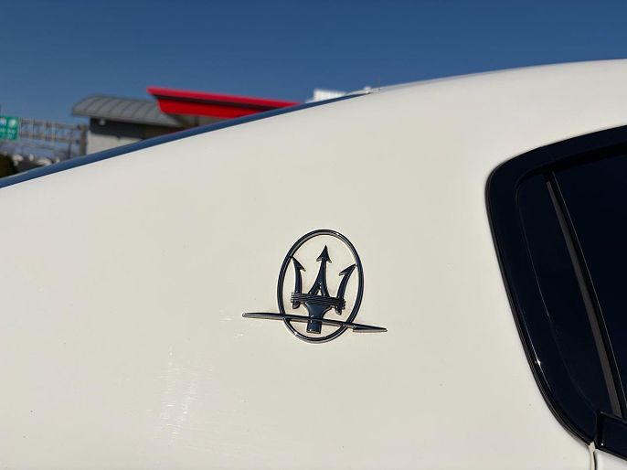 Vehicle view 11