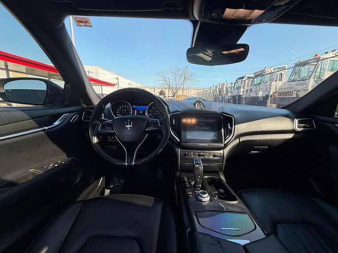 Vehicle view 19