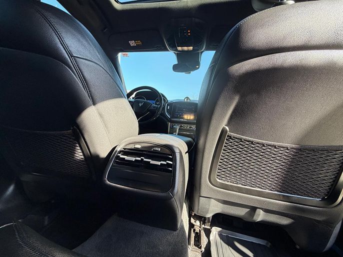 Vehicle view 34