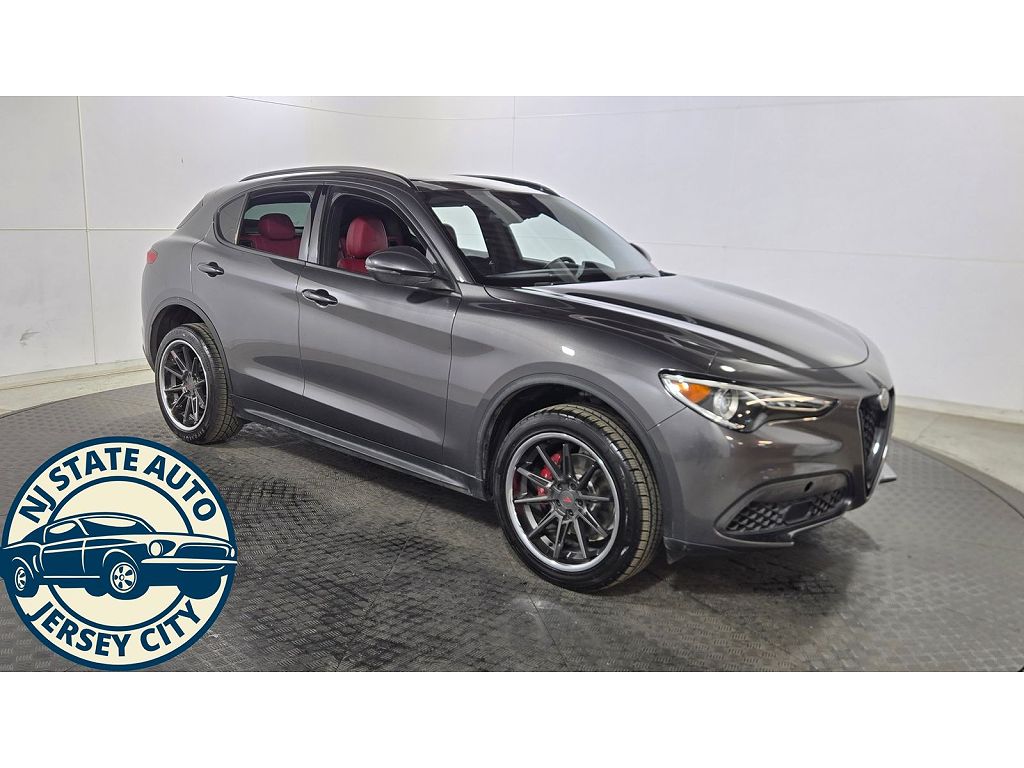 2022 Alfa Romeo Stelvio